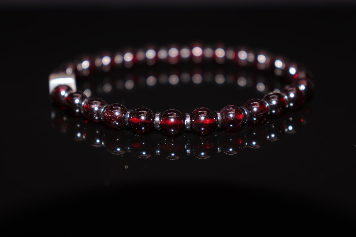 Garnet Bracelet, Garnet, Ore